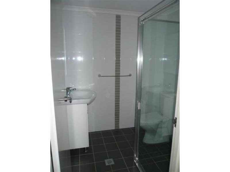 32-34 Mons Road, Westmead NSW 2145