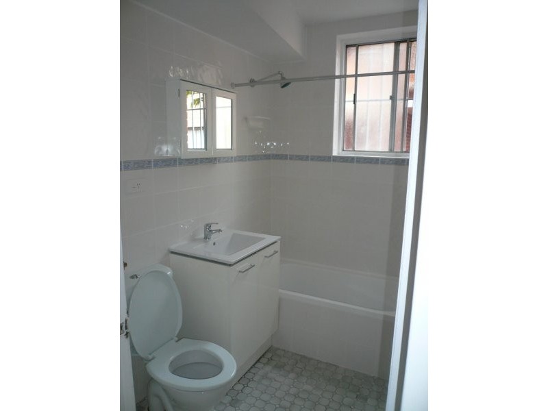 16 The Trongate, Granville NSW 2142