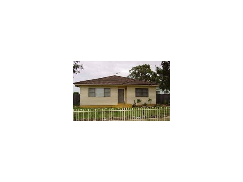 30 Georges Crescent, Georges Hall NSW 2198