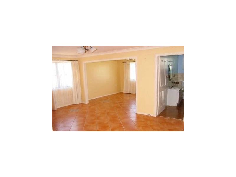 30 Georges Crescent, Georges Hall NSW 2198