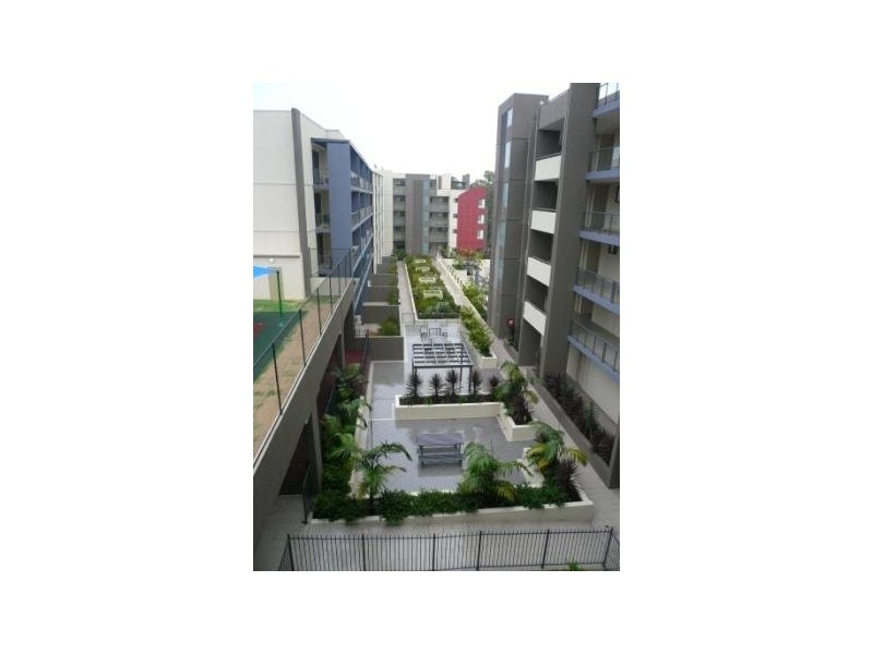 32-34 Mons Road, Westmead NSW 2145