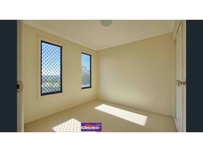 18 Sapium Street, Kingston QLD 4114