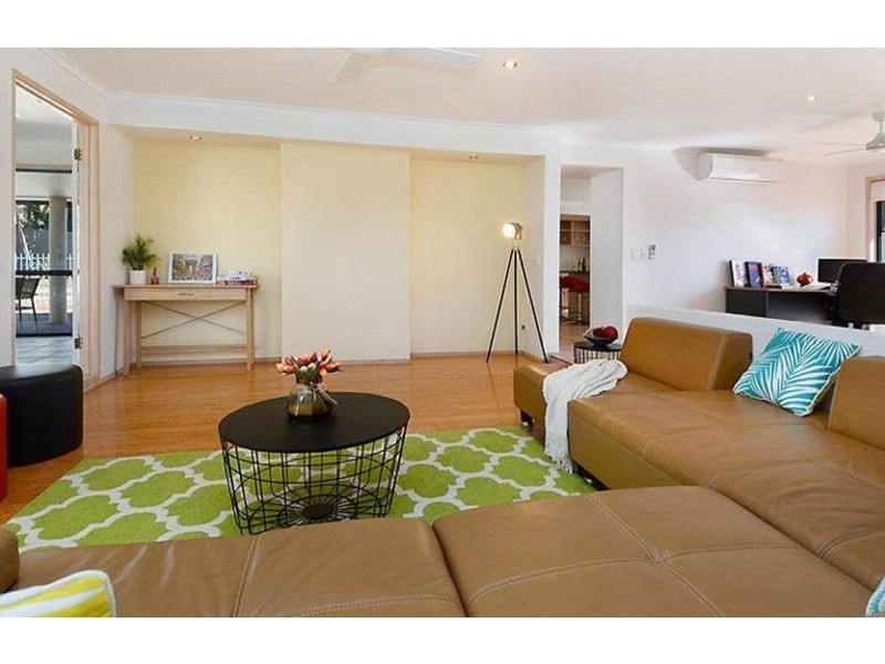 11 Taupo Place, Parkinson QLD 4115