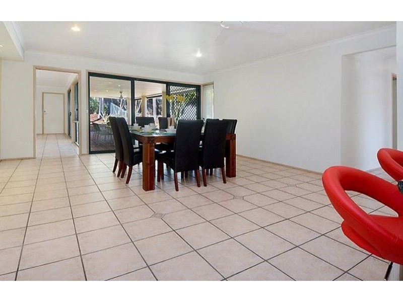 11 Taupo Place, Parkinson QLD 4115