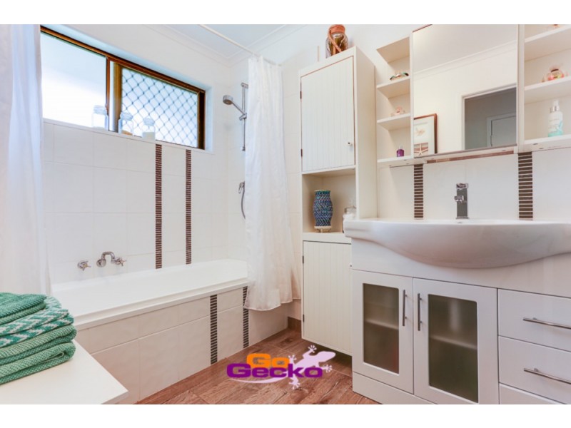 57 Gowan Road, Sunnybank Hills QLD 4109