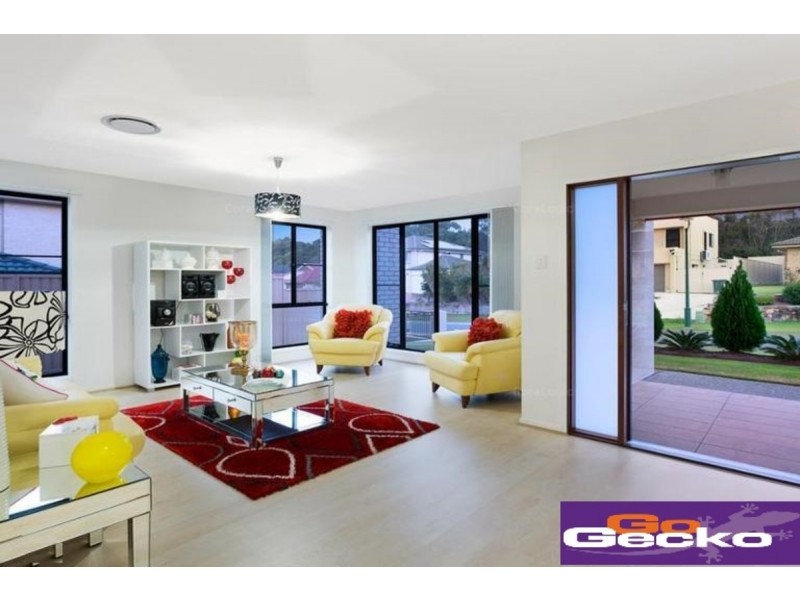 31 Roland Street, Parkinson QLD 4115