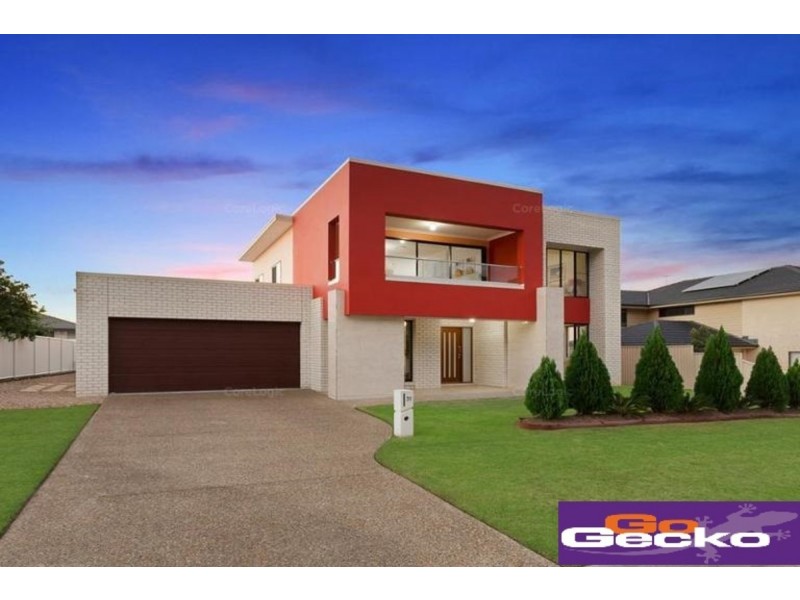 31 Roland Street, Parkinson QLD 4115