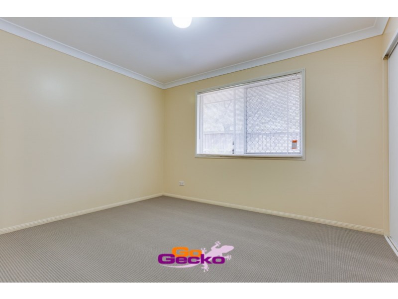 33 St James Street, Forest Lake QLD 4078
