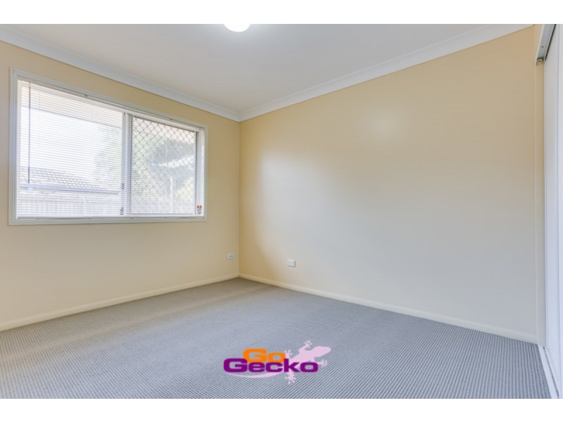 33 St James Street, Forest Lake QLD 4078