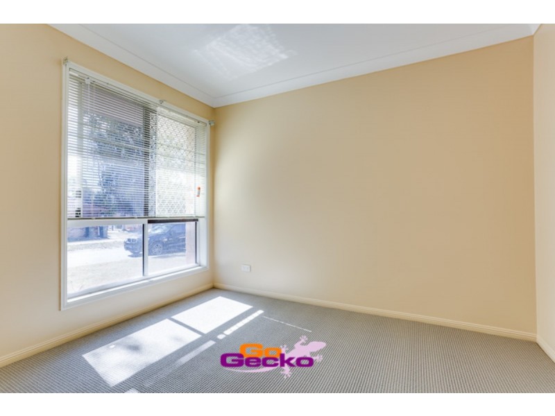 33 St James Street, Forest Lake QLD 4078