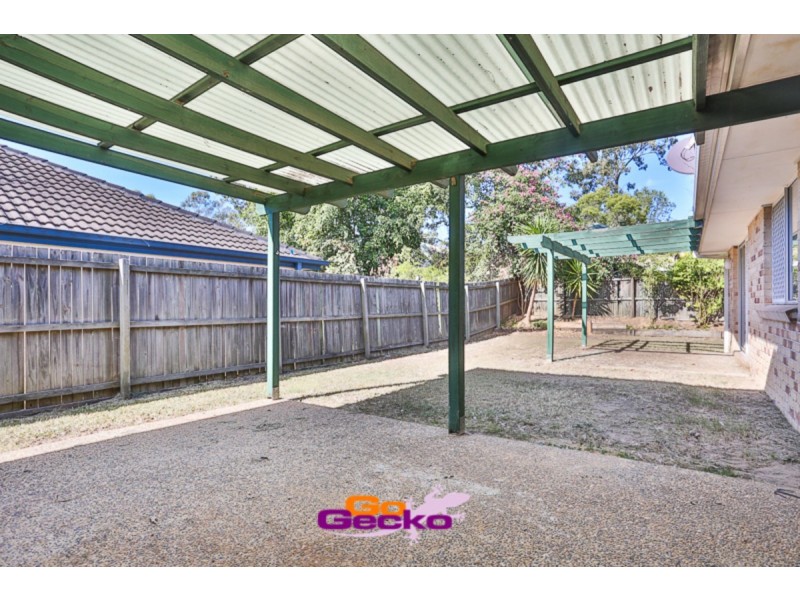 33 St James Street, Forest Lake QLD 4078