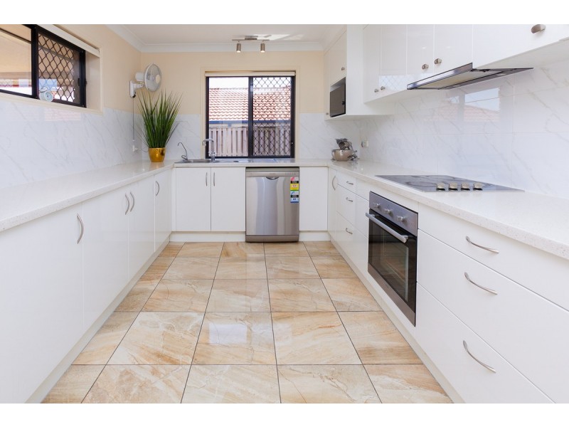 3 Naracoorte Place, Parkinson QLD 4115