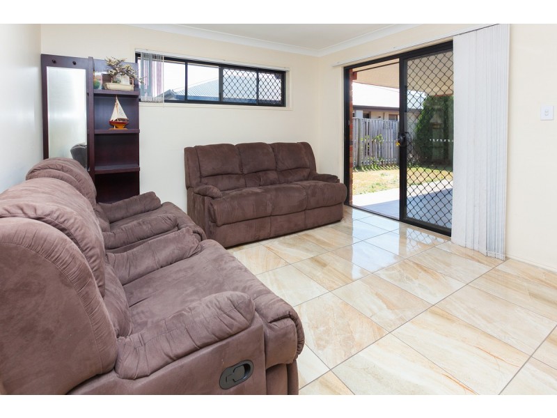 3 Naracoorte Place, Parkinson QLD 4115