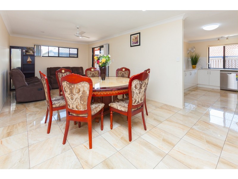 3 Naracoorte Place, Parkinson QLD 4115