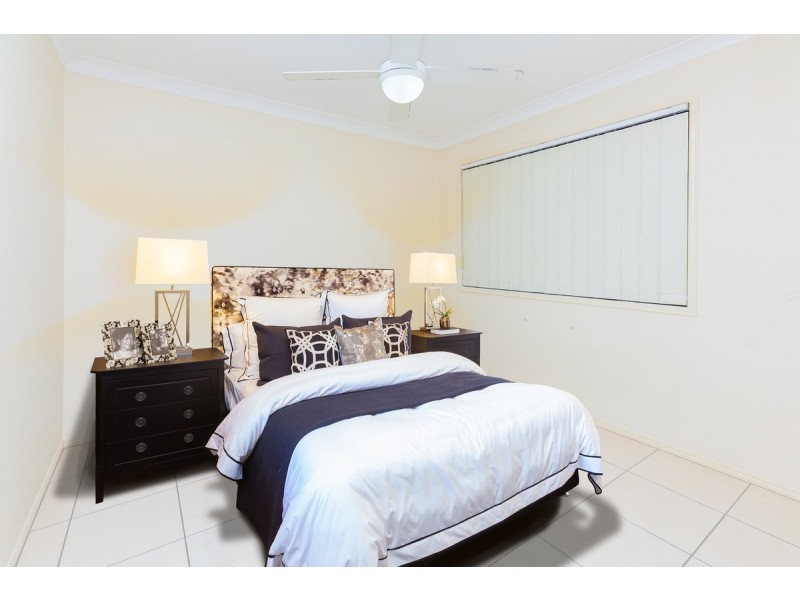 3 Naracoorte Place, Parkinson QLD 4115