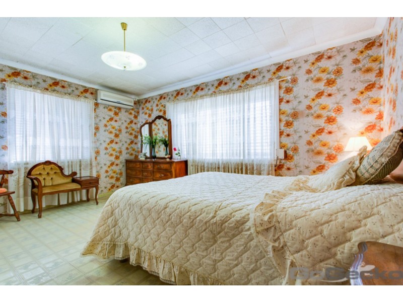 2 Merchiston Street, Acacia Ridge QLD 4110