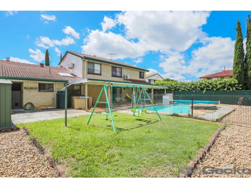 63 Oakleaf Street, Eight Mile Plains QLD 4113