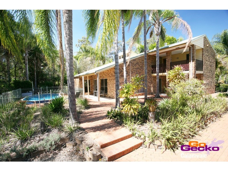 33 Kensington Drive, Munruben QLD 4125
