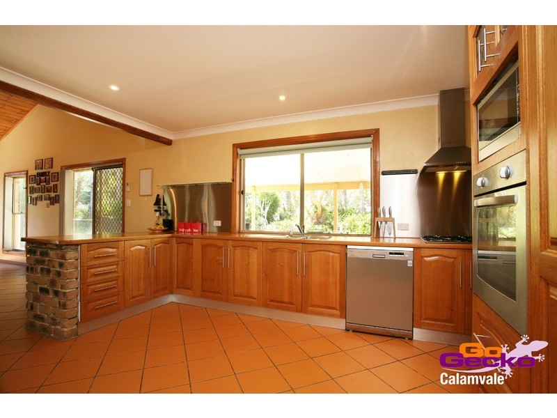 33 Kensington Drive, Munruben QLD 4125