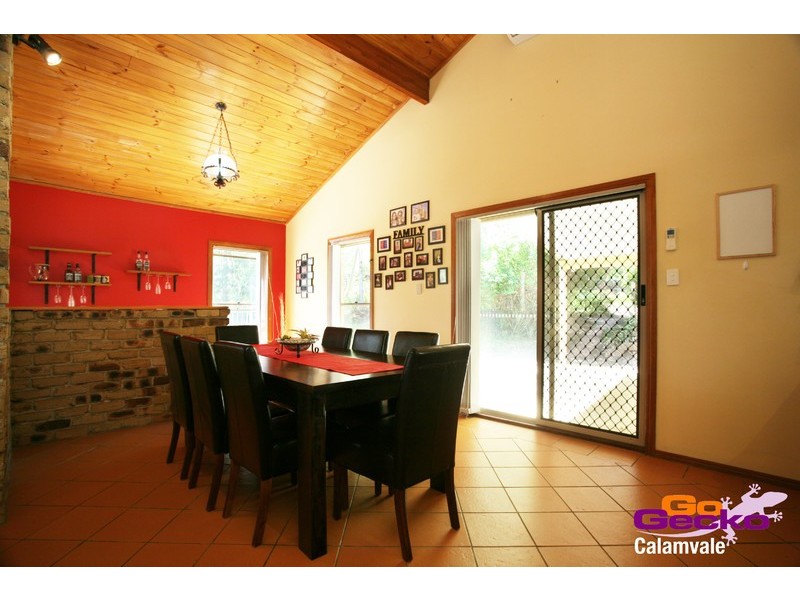 33 Kensington Drive, Munruben QLD 4125