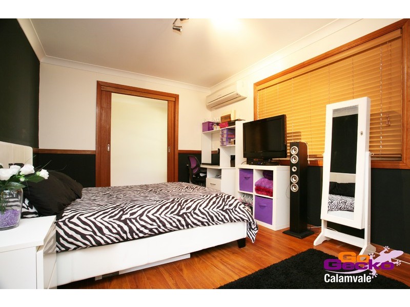 33 Kensington Drive, Munruben QLD 4125