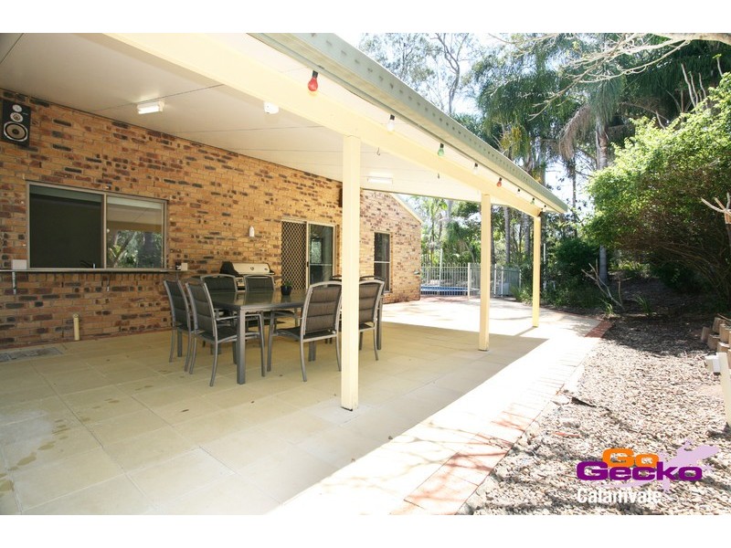 33 Kensington Drive, Munruben QLD 4125