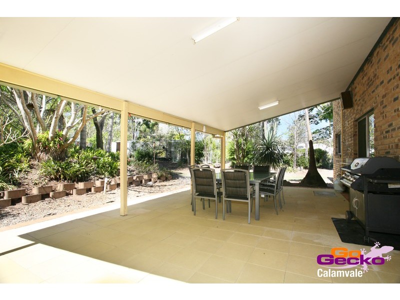 33 Kensington Drive, Munruben QLD 4125