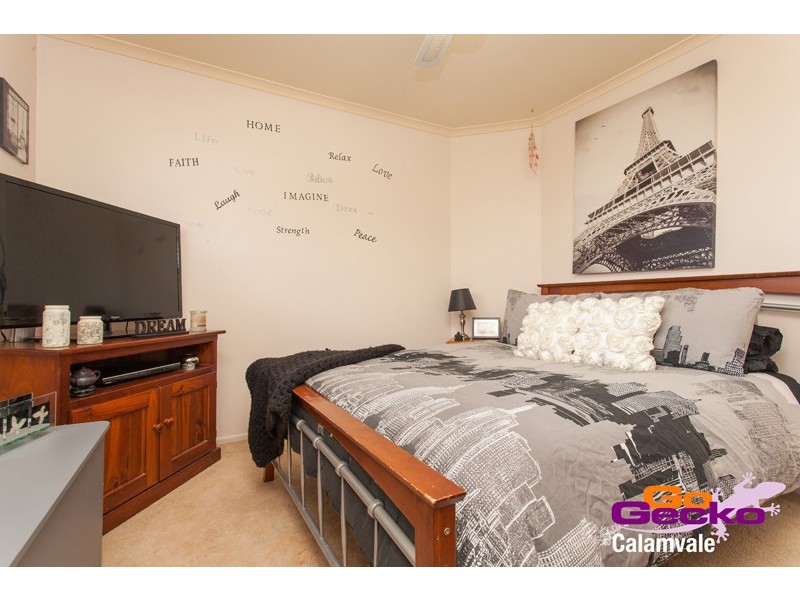 11 Warranilla Street, Parkinson QLD 4115