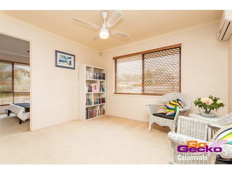 11 Warranilla Street, Parkinson QLD 4115