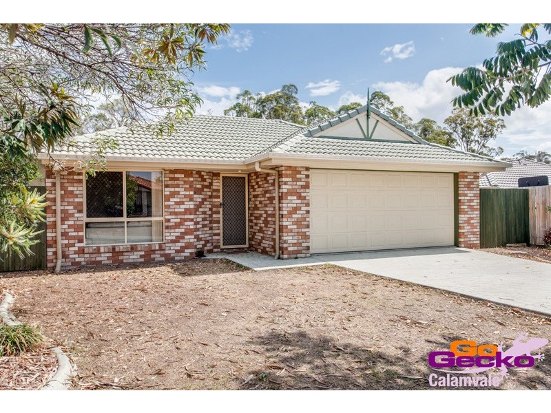 8 Innes Close, Parkinson QLD 4115