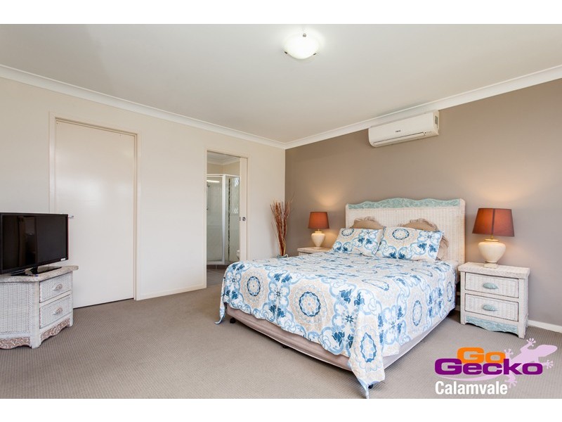 6 Girraween Cres, Parkinson QLD 4115