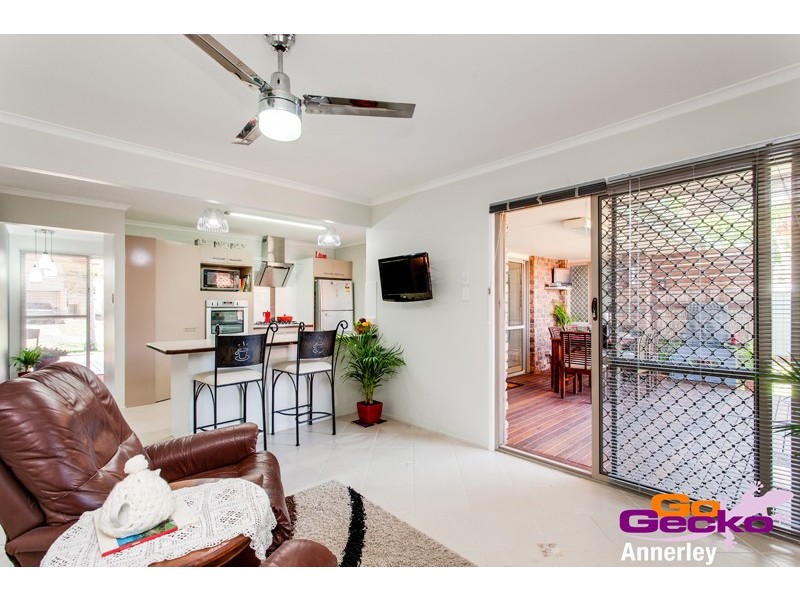 17 Ruby Avenue, Tarragindi QLD 4121
