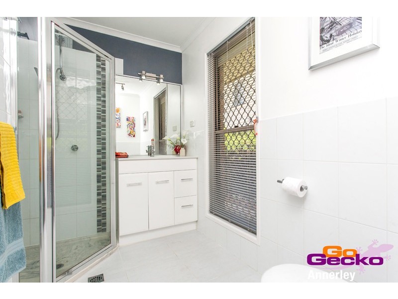 17 Ruby Avenue, Tarragindi QLD 4121