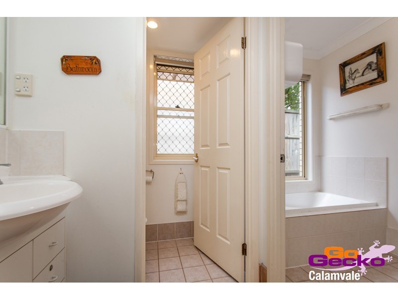 5 Earls Court, Calamvale QLD 4116