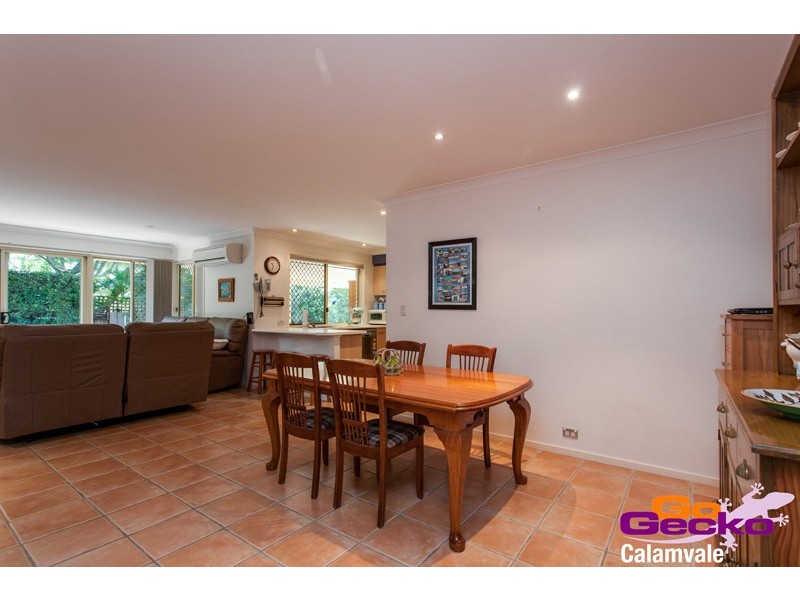 5 Earls Court, Calamvale QLD 4116