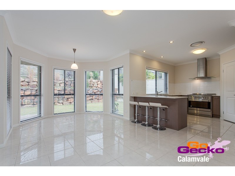 12 Hatia Place, Kuraby QLD 4112