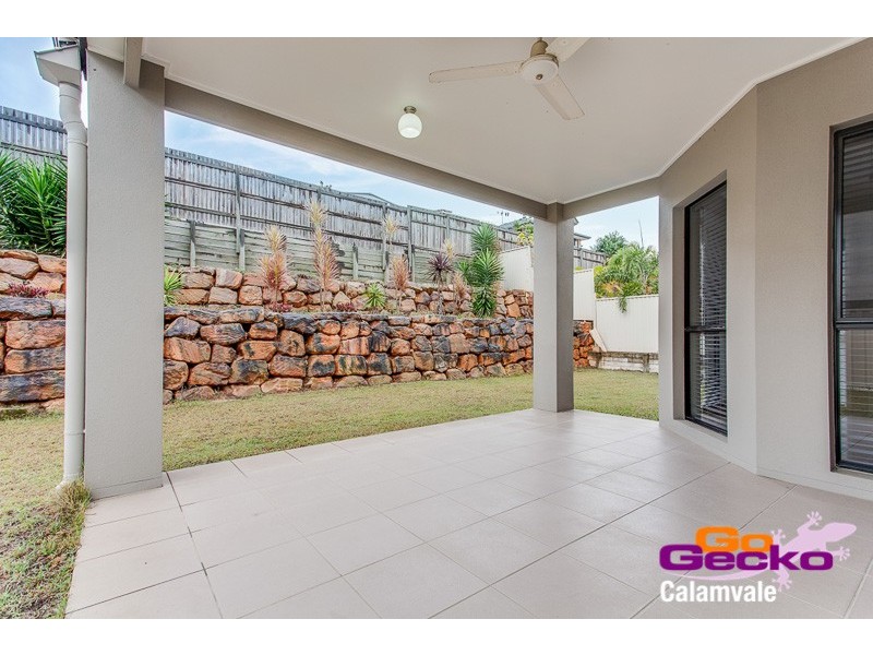 12 Hatia Place, Kuraby QLD 4112
