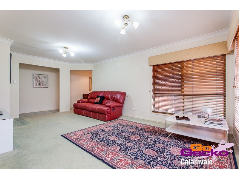 22 Seaton Place, Parkinson QLD 4115