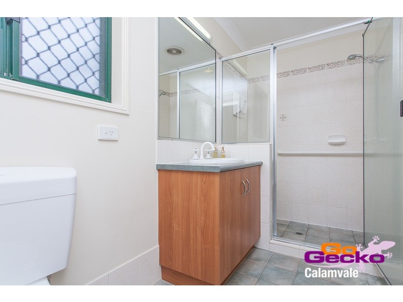 22 Seaton Place, Parkinson QLD 4115