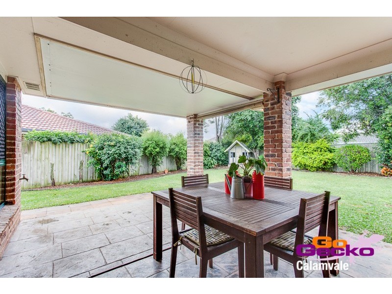 22 Seaton Place, Parkinson QLD 4115