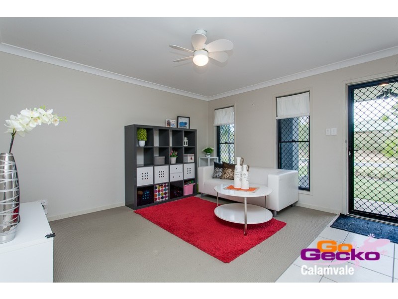 8 Hudson Street, Calamvale QLD 4116