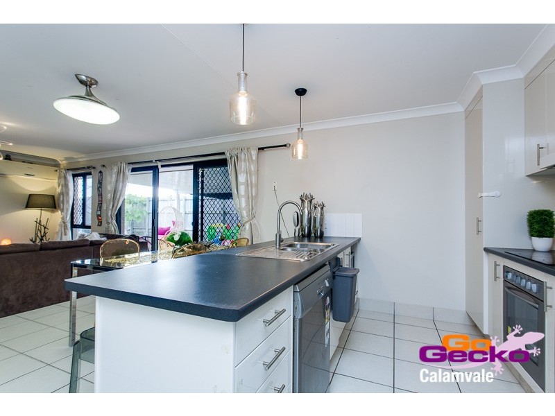 8 Hudson Street, Calamvale QLD 4116