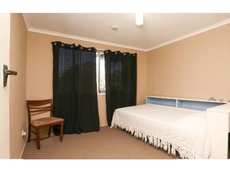 31 West Bega, Kingston QLD 4114