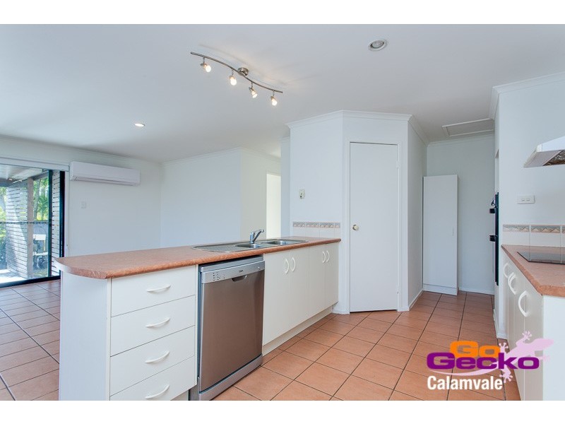 23 Oakview Street, Parkinson QLD 4115