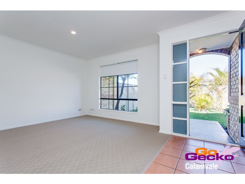 23 Oakview Street, Parkinson QLD 4115