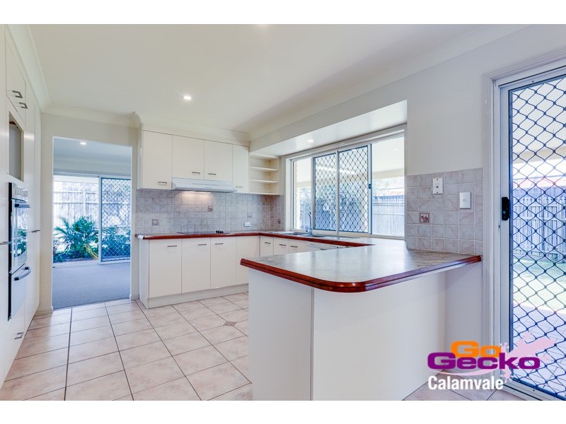 17 Weranga Place, Parkinson QLD 4115