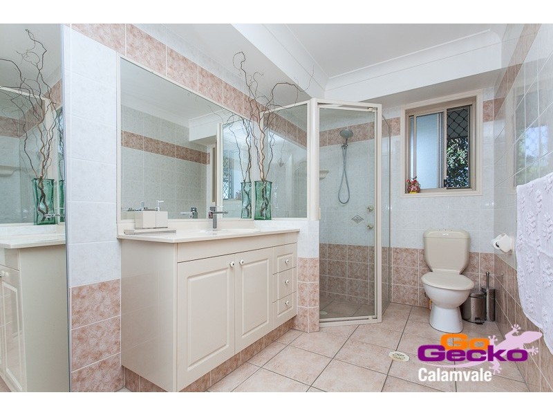 15 Redgum Place, Calamvale QLD 4116