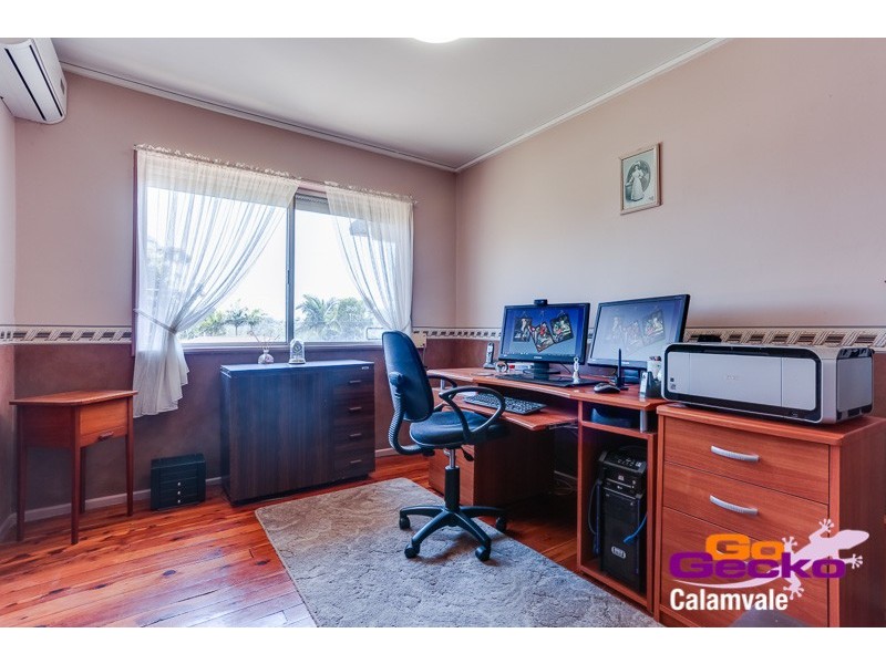 10 Laughlin Street, Kingston QLD 4114