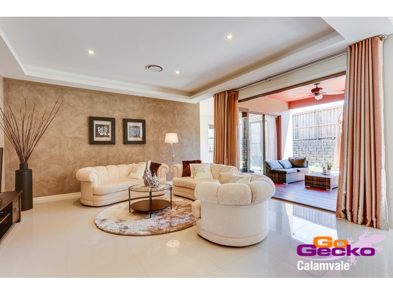6 Peachtree Place, Stretton QLD 4116