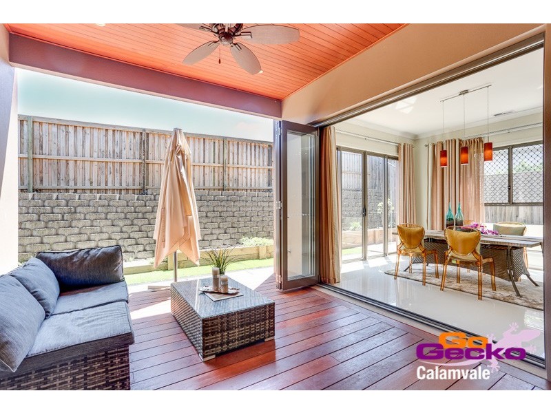 6 Peachtree Place, Stretton QLD 4116